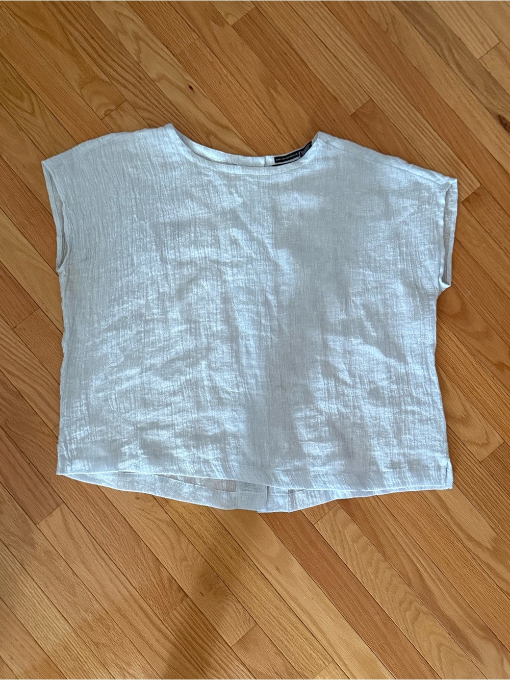 Tahari Pale Blue Linen Top Buttons Down Back Dolman Boxy